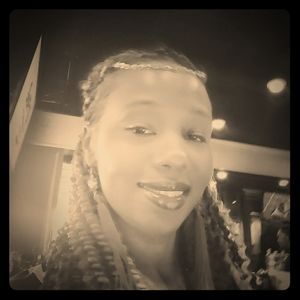 Meet your Posher, Shoneik